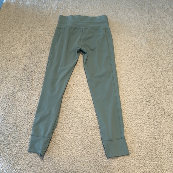 Vuori Green Leggings High Waist Athletic size M - Picture 4 of 5